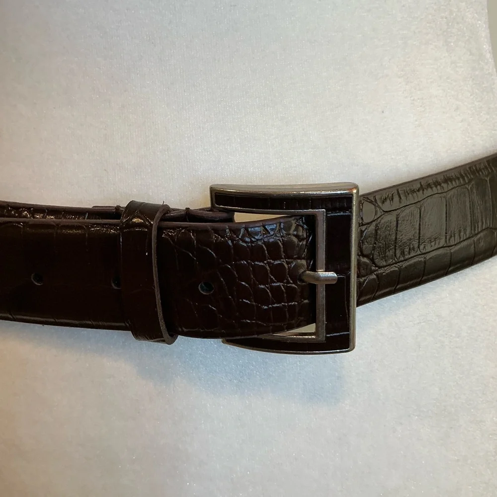 🐸 Brown Faux Leather Belt - Size 4